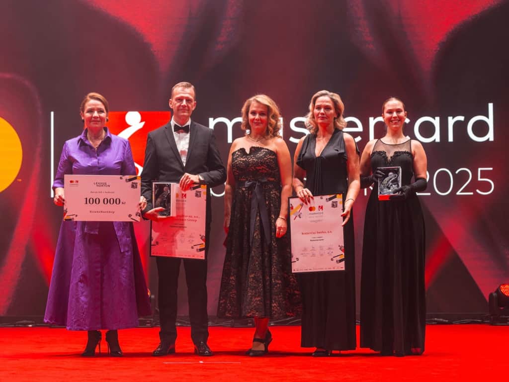LEXXUS NORTON podporuje Konto Bariéry — na gala večeru Mastercard Banka roku 2025 věnovala společnost 100 000 Kč