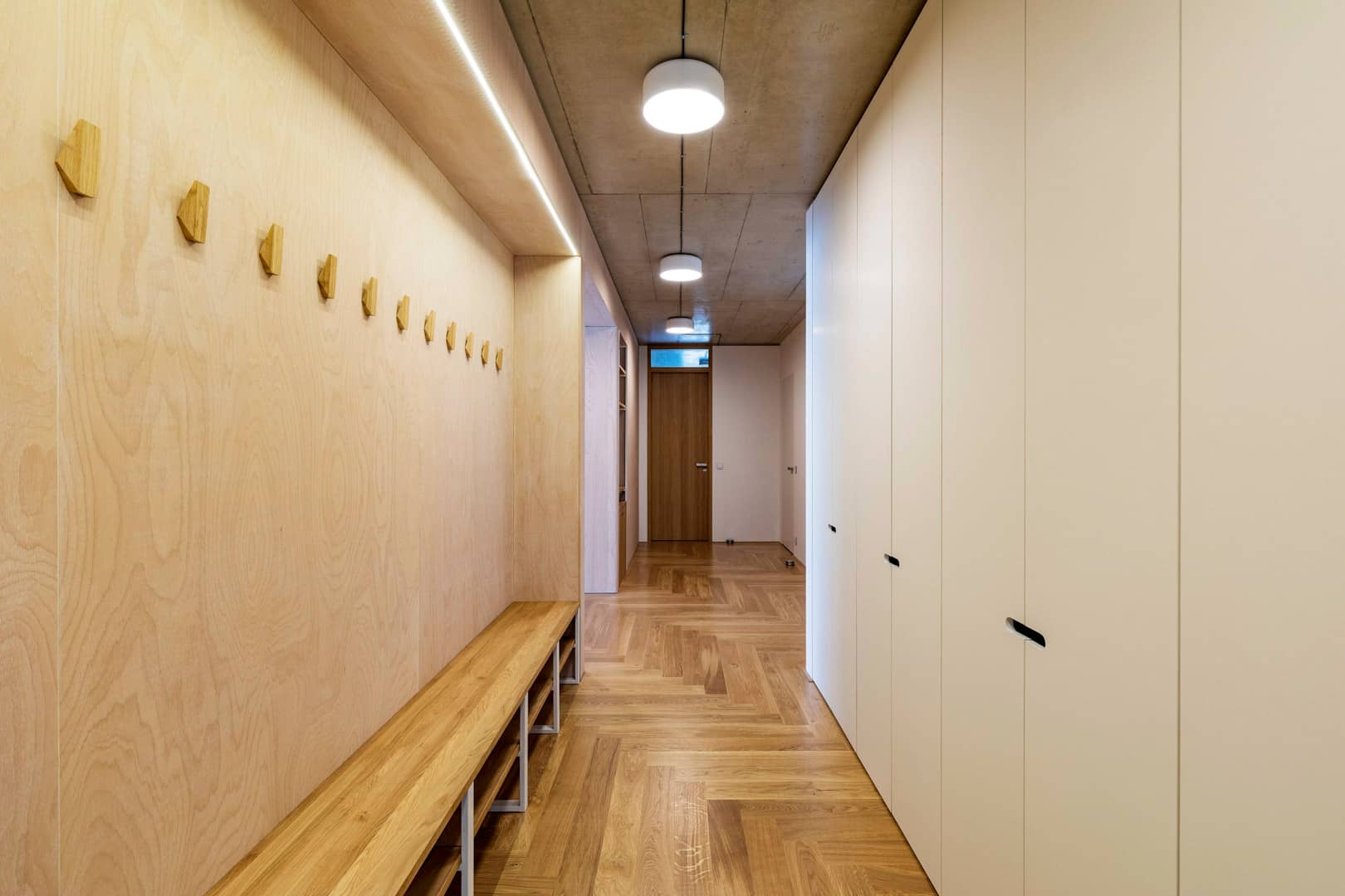 Apartment Ronalda Reagana