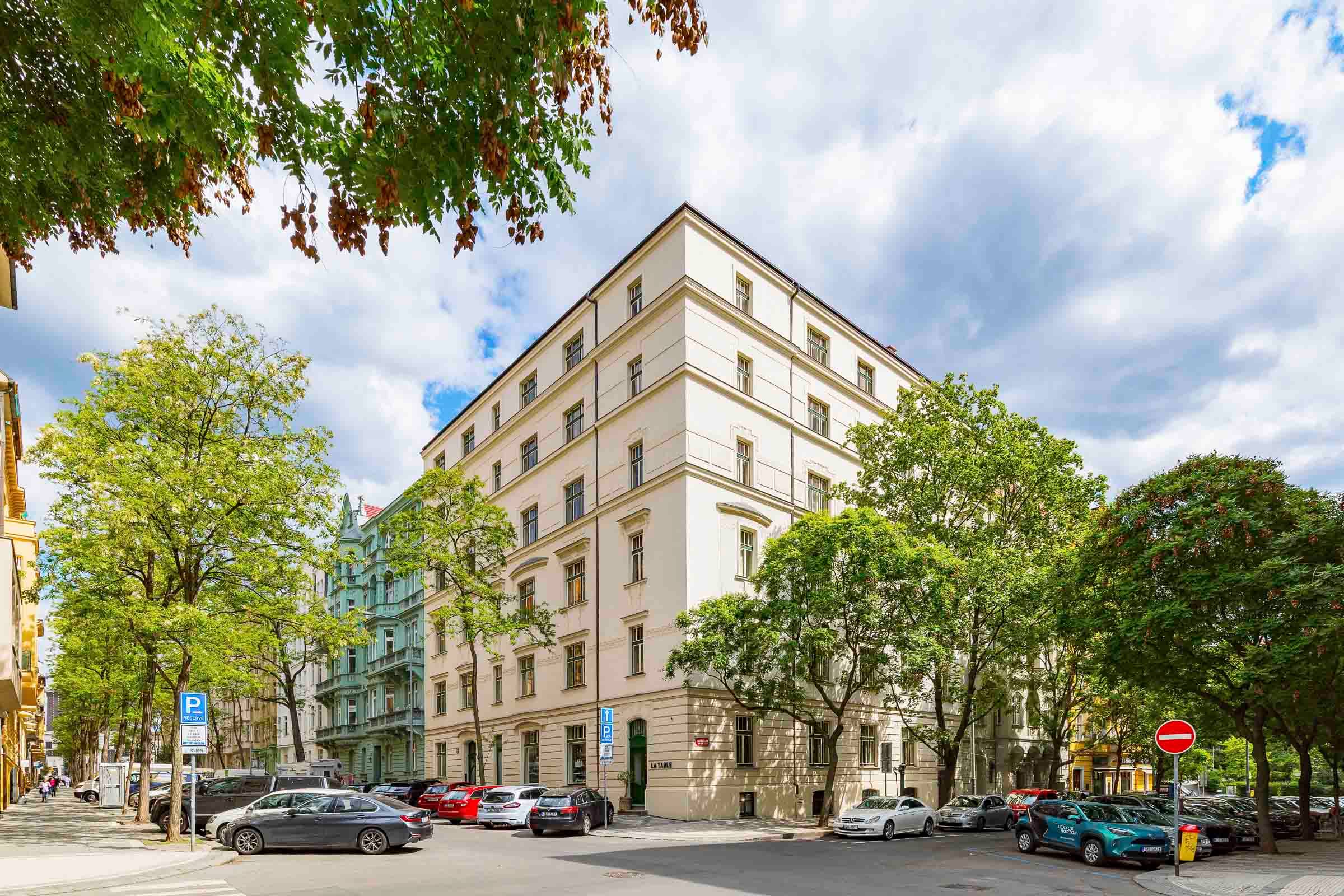 Apartment Manesova