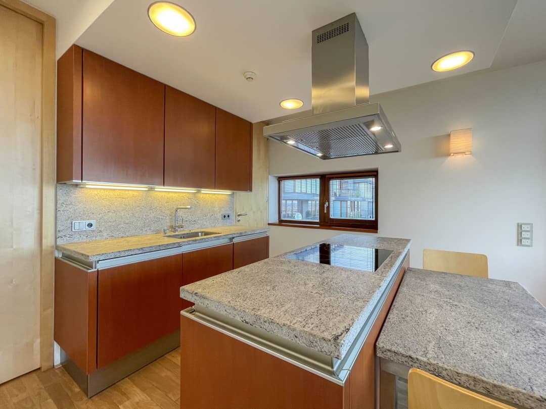 Apartment Sermirska