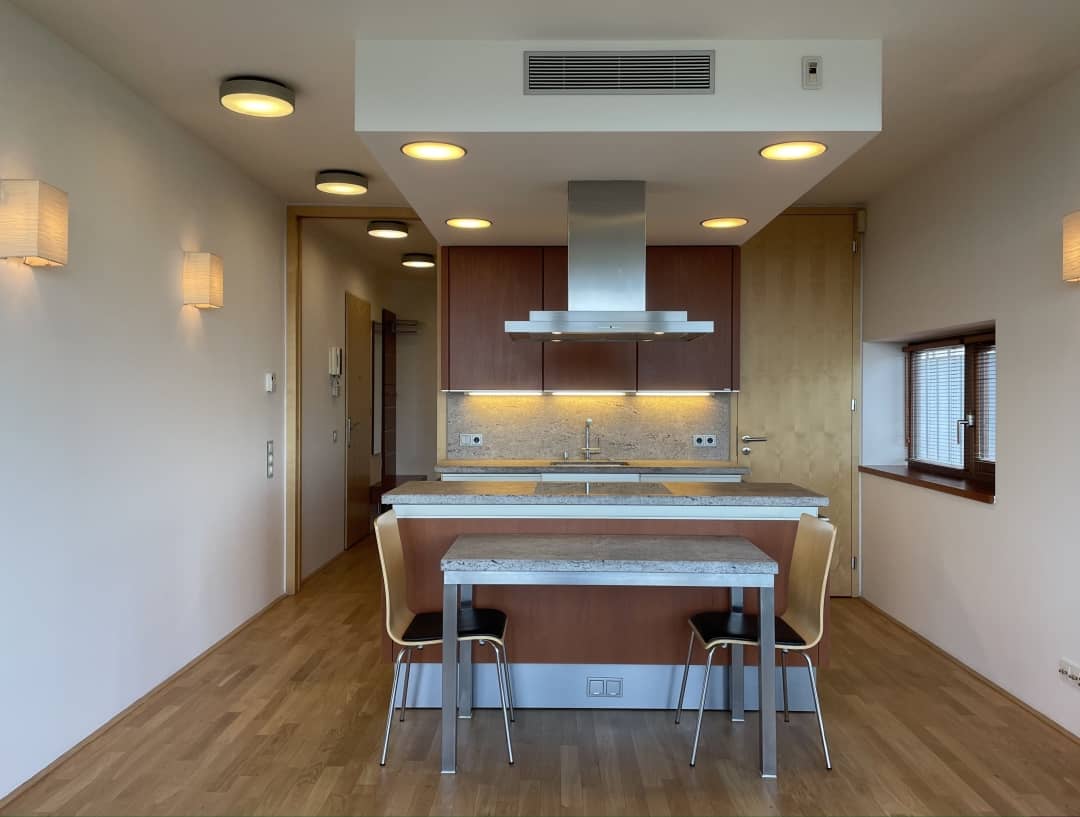 Apartment Sermirska
