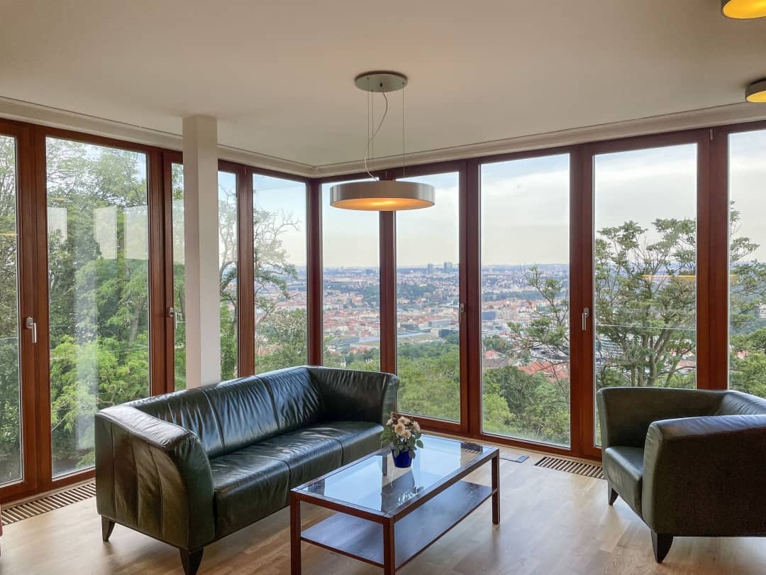 Apartment Sermirska