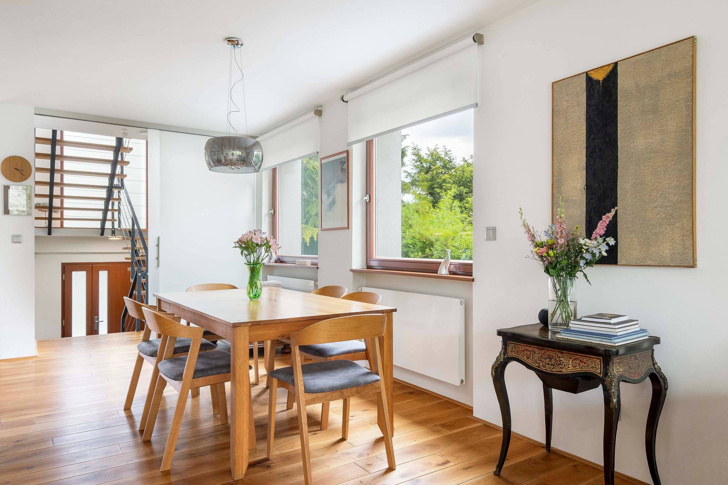 Semi-detached house U pate baterie