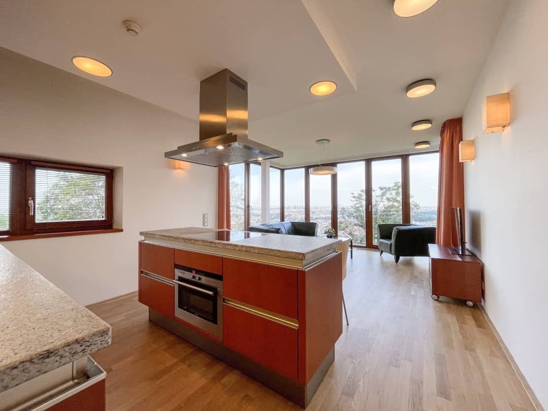 Apartment Sermirska