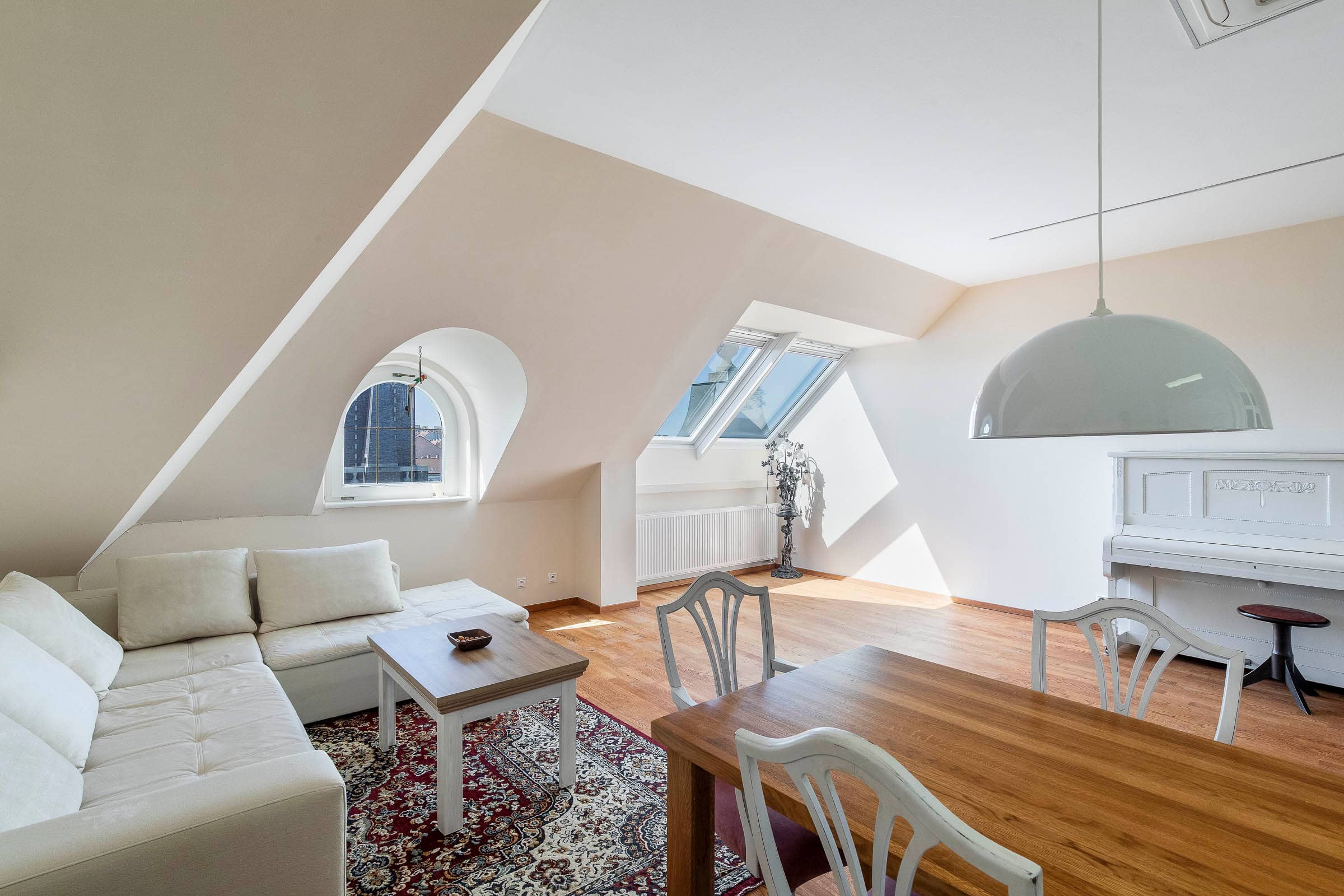 Apartment namesti Jiriho z Podebrad