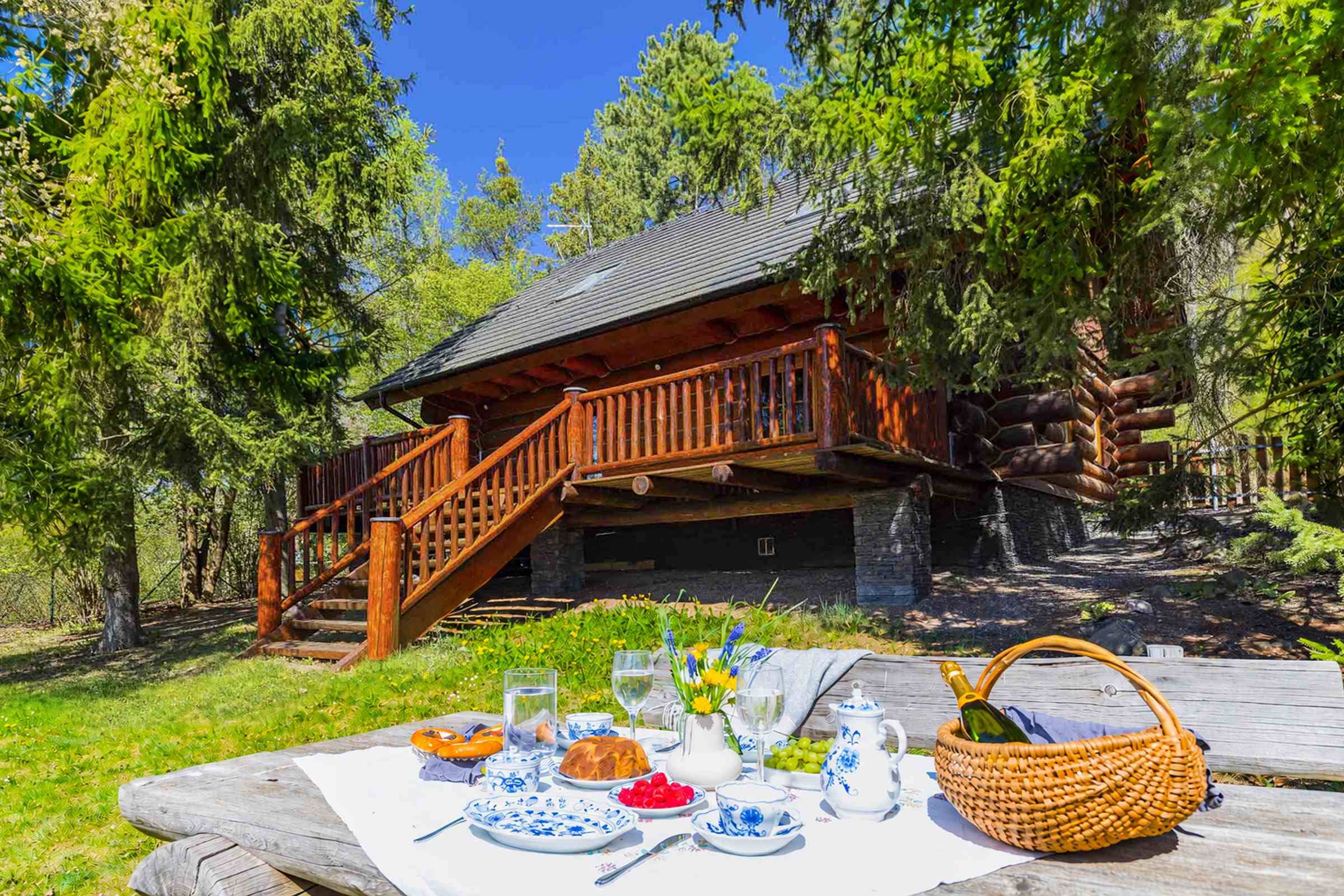 Log cabin Nenacovice