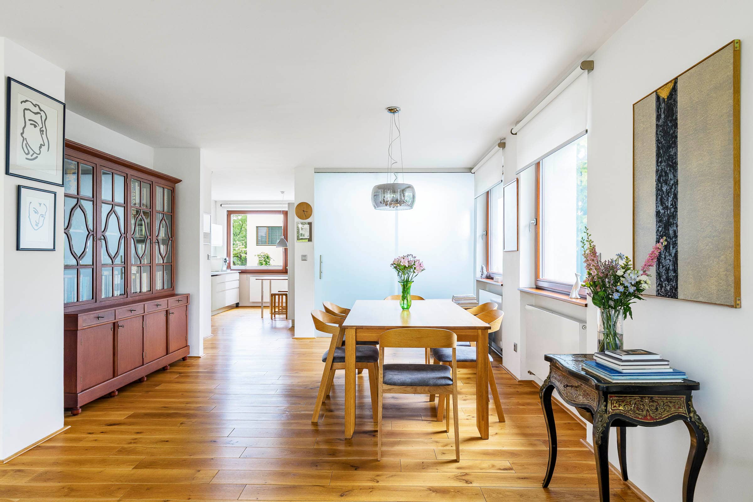 Semi-detached house U pate baterie
