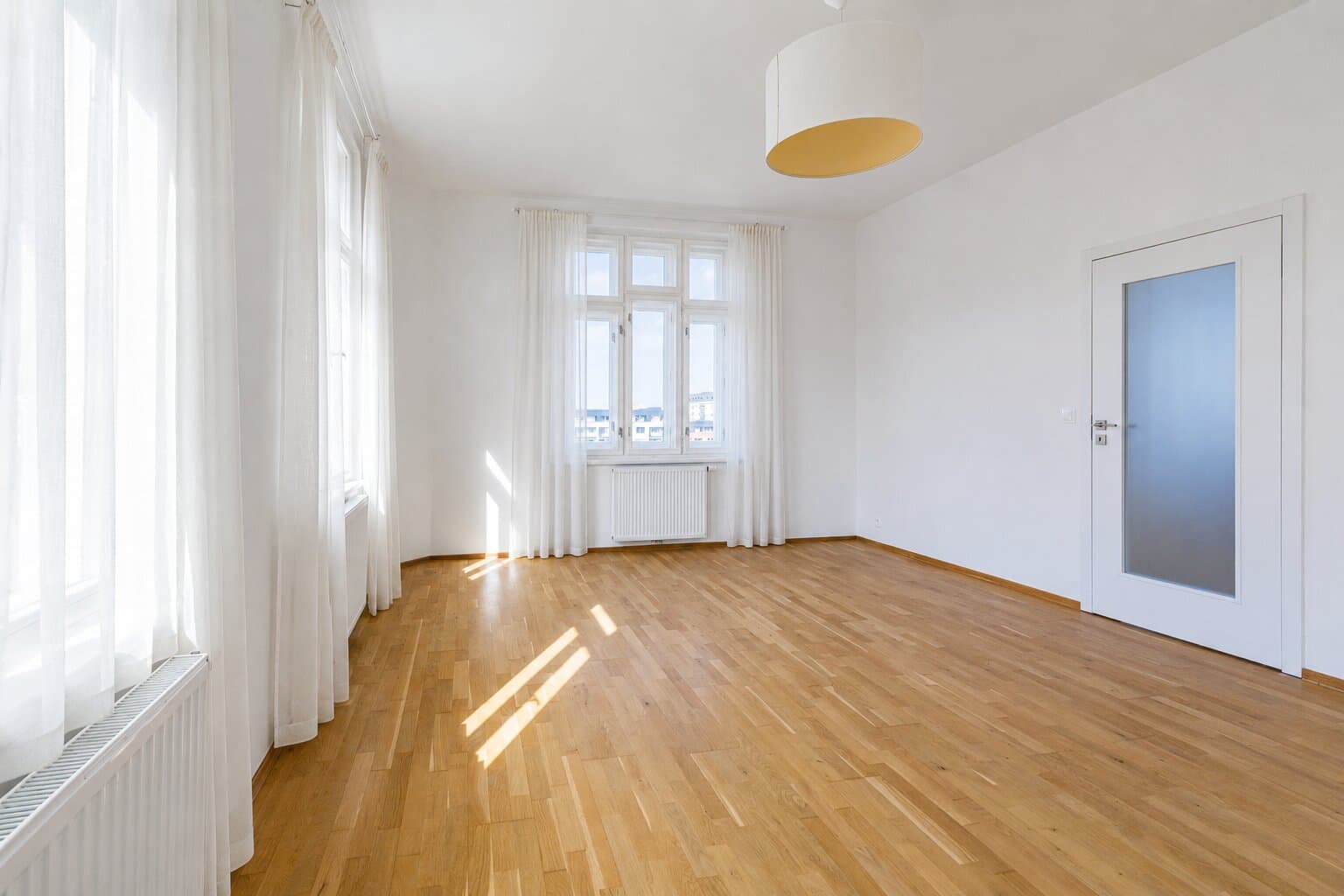 Gallery item 7