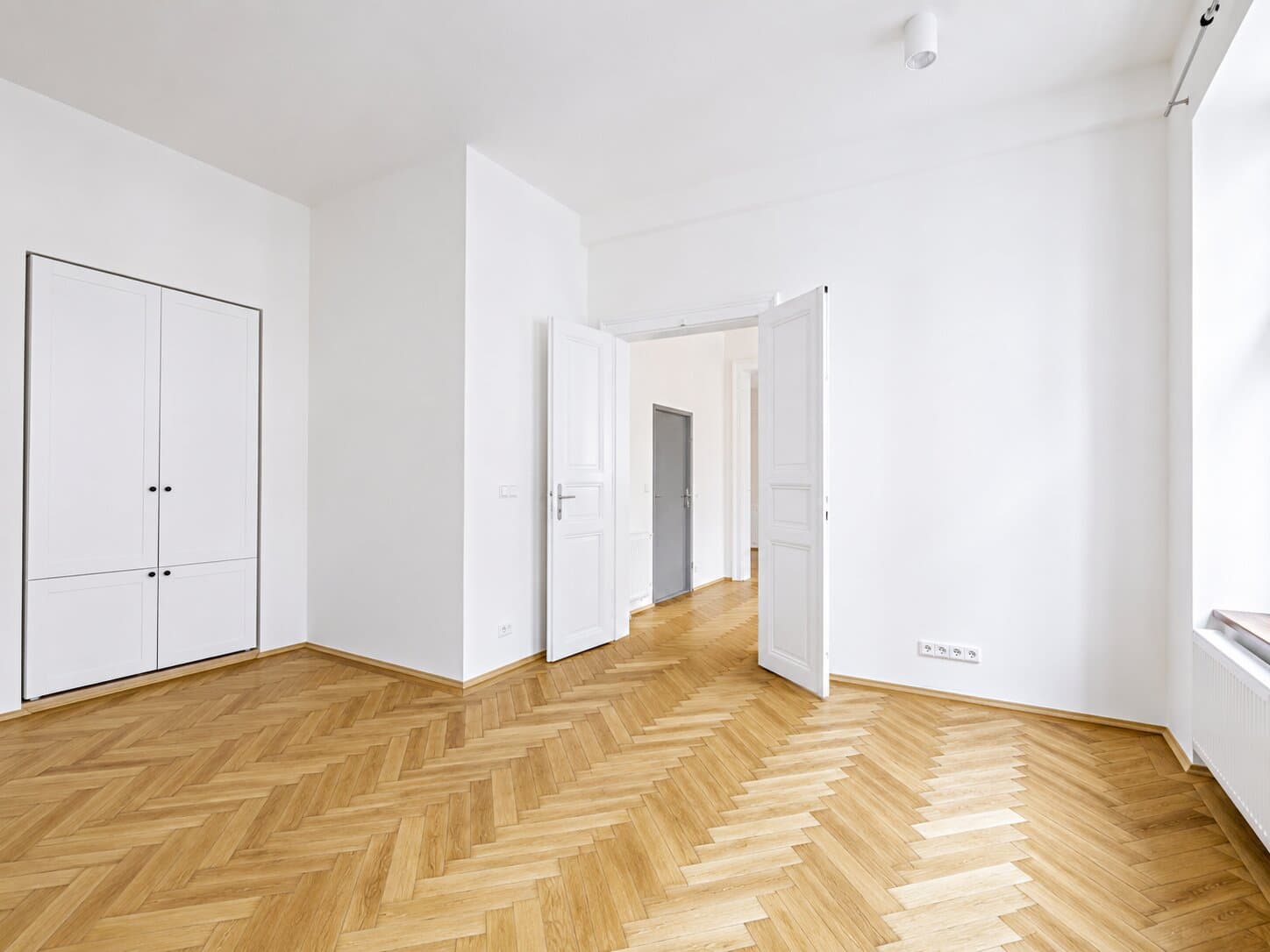 Gallery item 5