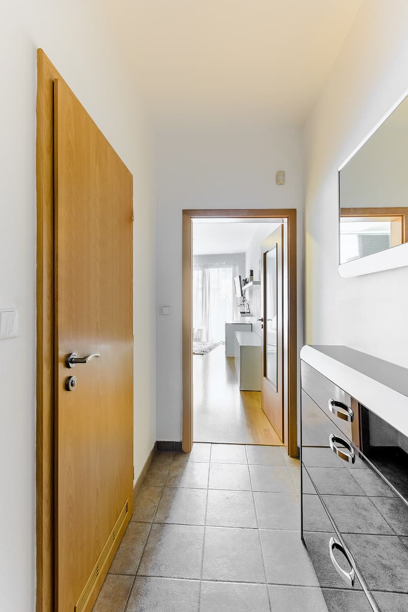 Gallery item 6