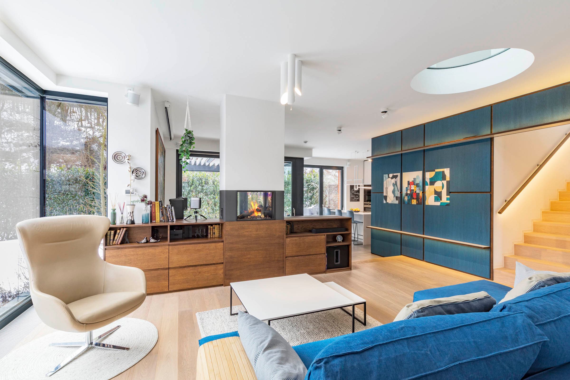 Gallery item 1
