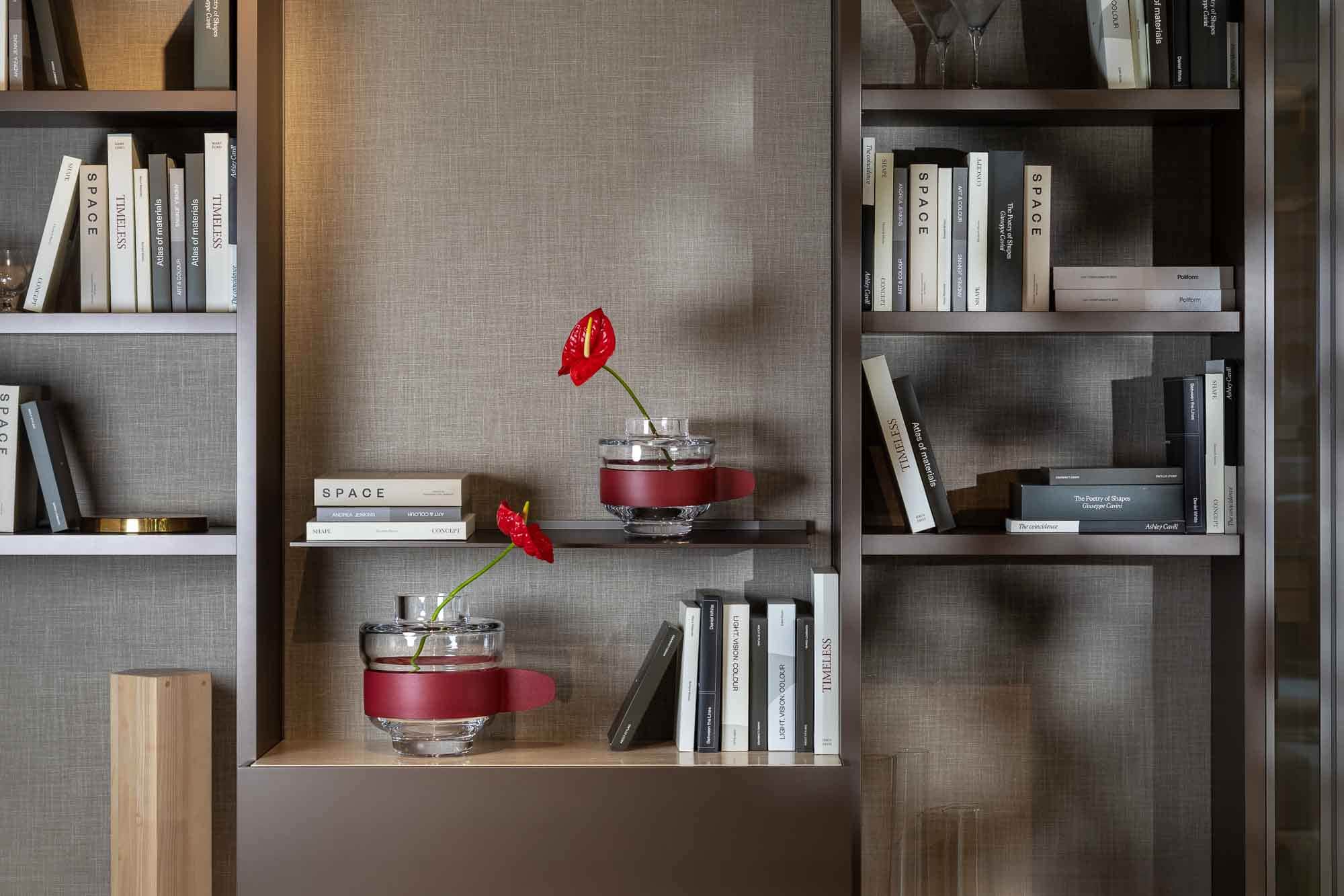 The Fusion of Spatial Vision and Glassmaking: Interior designer Kateřina Šindelářová and glass designer František Jungvirt present a collaborative collection of vases.
